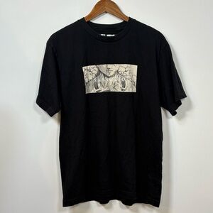 Uniqlo UT Attack On Titan SASAGEYO Black Graphic Tee Men’s L